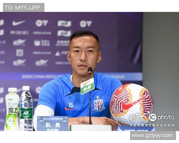 成都足球队在钻石联赛积分榜上以99分稳居第一名展现强劲实力